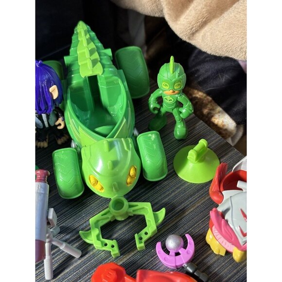 HUGE PJ Masks Toys LOT: Figures, Vehicles, Playsets, Plush, Accs +MORE - Picture 8 of 12
